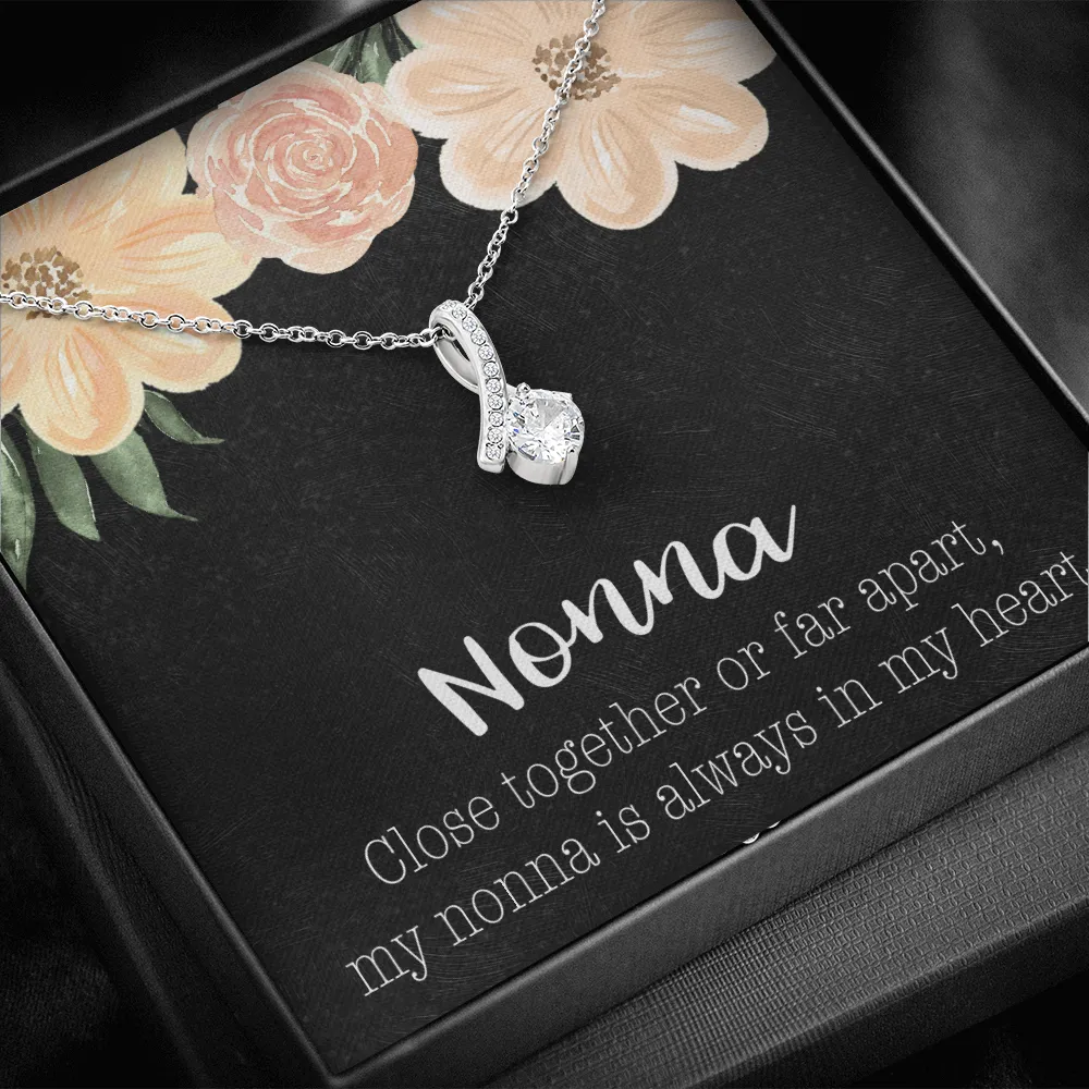 Nonna Alluring Beauty Necklace